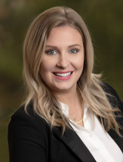 Tracy Bussard Headshot