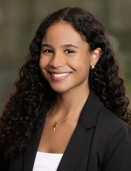 Pao Mendoza Headshot
