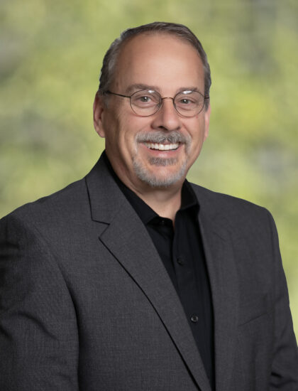 Kevin Thompson Headshot