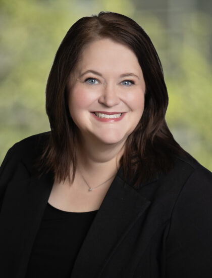 Shannon Shanus Headshot